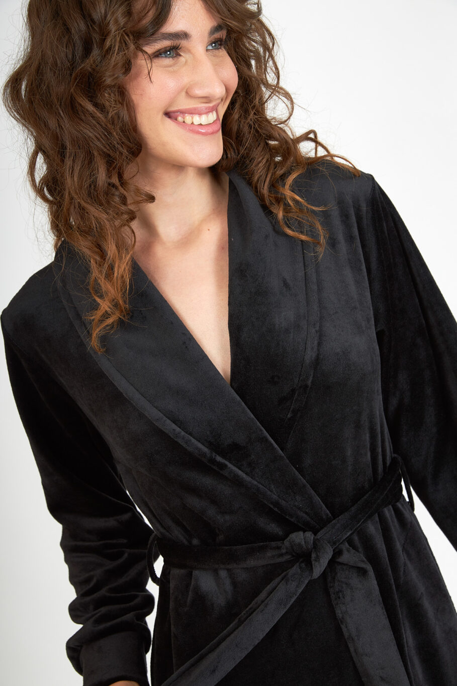 Soft Velour midi robe crossed with pockets – Black